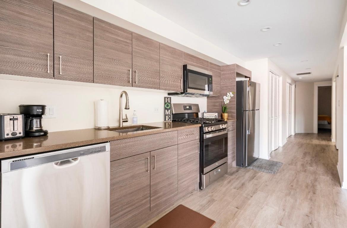 Cozy 2 Brm Apartment Mins Away From United Center Chicago Esterno foto