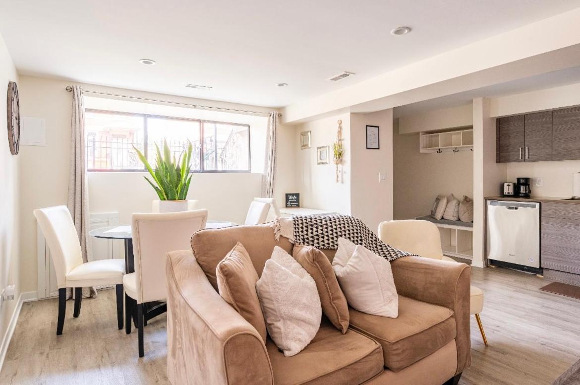 Cozy 2 Brm Apartment Mins Away From United Center Chicago Esterno foto
